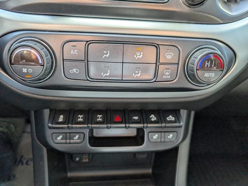 Used 2021 Chevrolet Colorado ZR2 w/ Colorado ZR2 Bison Edition image 23