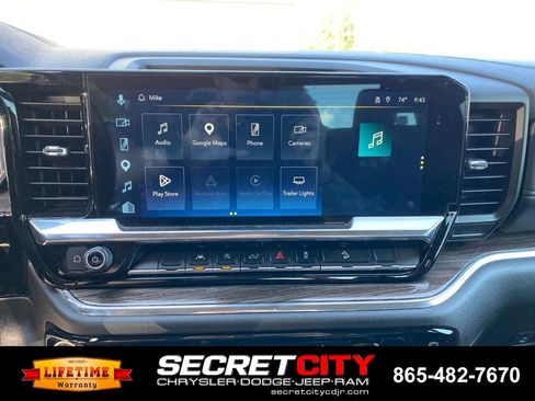 Used 2024 Chevrolet Silverado 1500 RST AWD/4WD image 15