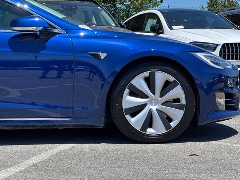 Used 2020 Tesla Model S Long Range AWD/4WD image 34
