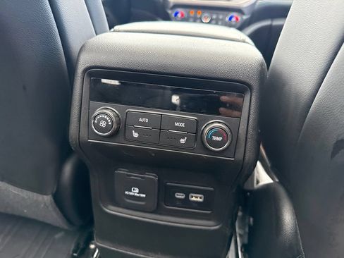 Used 2023 GMC Acadia AT4 w/ Technology Package AWD/4WD image 38