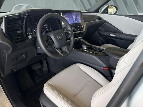 Certified 2026 Lexus TX 350 AWD w/ Technology Package image 10