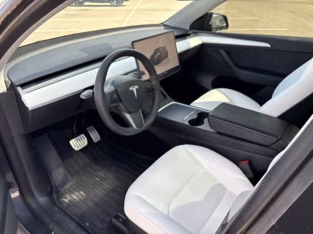 Used 2022 Tesla Model Y Performance AWD/4WD image 9