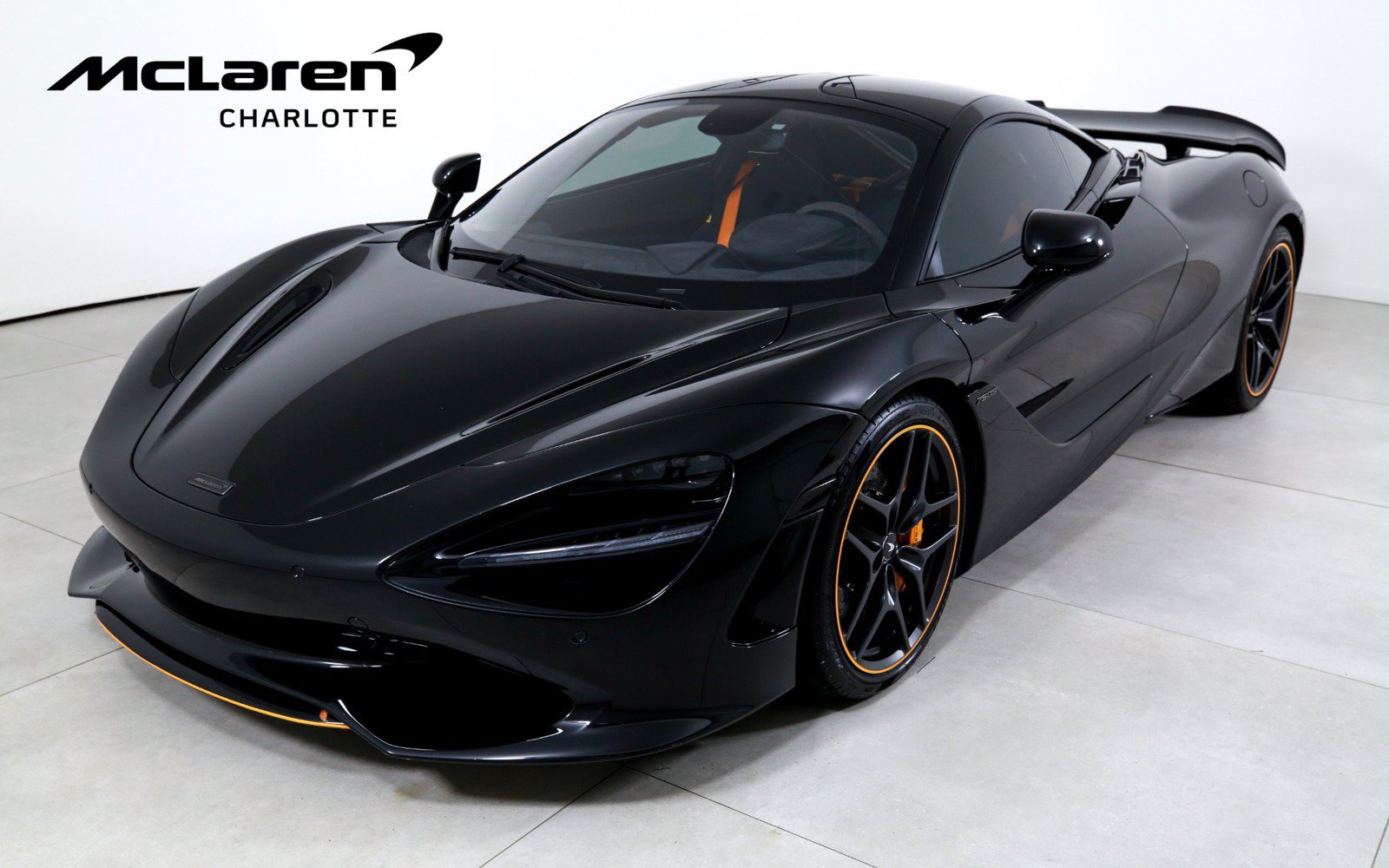 Used 2024 McLaren 750S RWD image 1