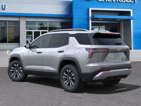 New 2025 Chevrolet Equinox LT w/ Convenience Package II image 3