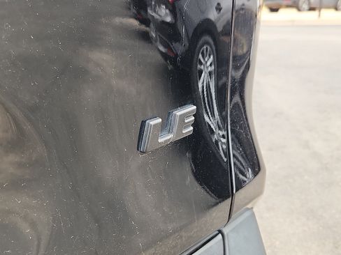 Used 2024 Toyota RAV4 LE FWD image 10