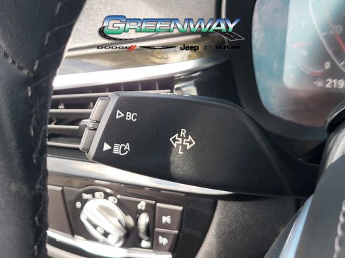 Used 2023 BMW 530i w/ Convenience Package image 59