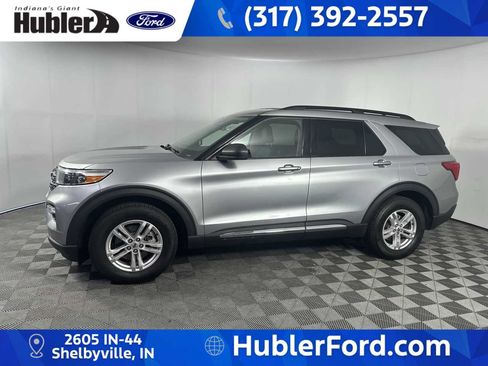 Used 2023 Ford Explorer XLT w/ Equipment Group 202A AWD/4WD image 5