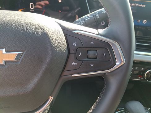 Certified 2024 Chevrolet Trax LT w/ Sunroof Package image 22