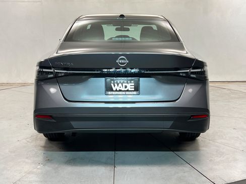 New 2027 Nissan Sentra SV w/ Floor Mat Package FWD image 4