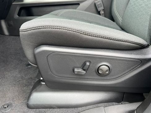 New 2026 RAM 1500 Big Horn AWD/4WD image 10