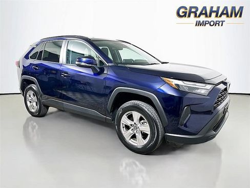 Used 2025 Toyota RAV4 XLE AWD/4WD image 1