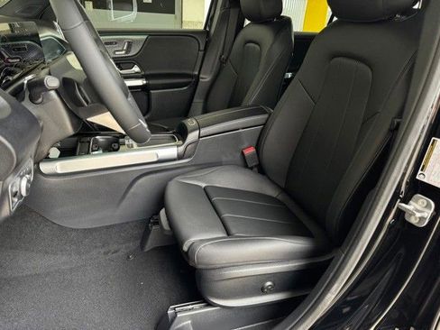 Certified 2025 Mercedes-Benz GLB 250 image 12