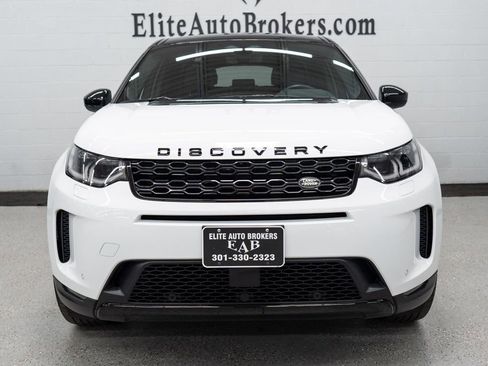 Used 2022 Land Rover Discovery Sport SE image 3