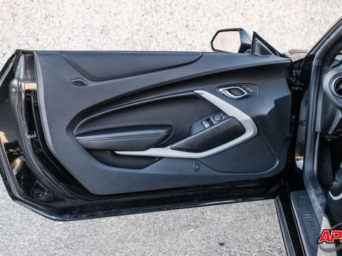 Used 2020 Chevrolet Camaro SS image 65