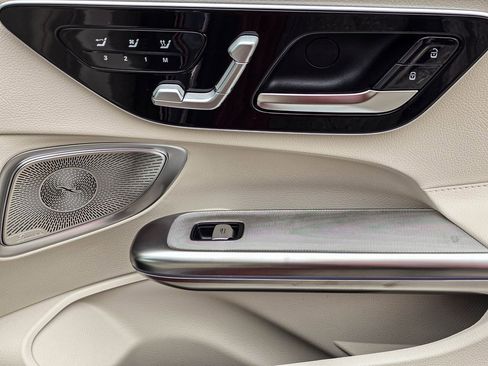 New 2026 Mercedes-Benz CLE 300 4MATIC Cabriolet image 32