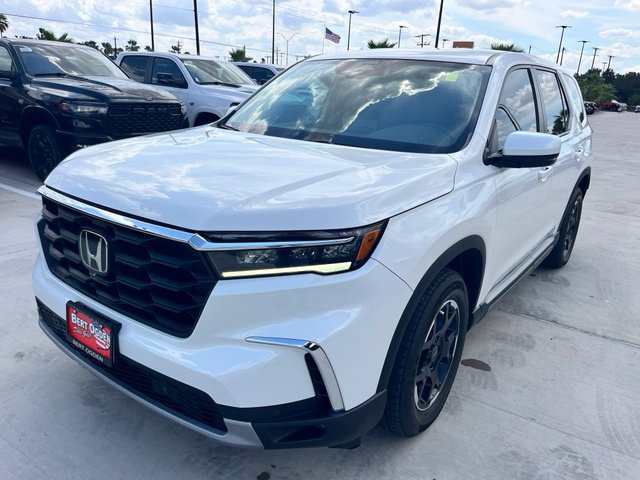 Used 2025 Honda Pilot EX-L image 3