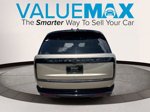 Used 2025 Land Rover Range Rover SE AWD/4WD image 4