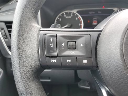 Used 2024 Nissan Rogue S AWD/4WD image 23