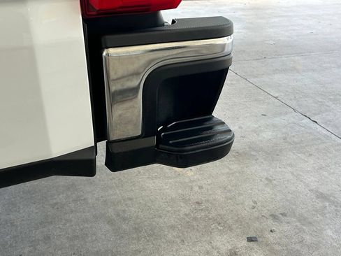 Used 2026 Ford F250 XLT AWD/4WD image 19
