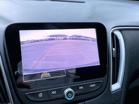 Used 2021 Chevrolet Malibu LS image 26