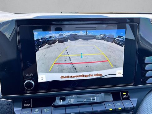 Used 2025 Toyota Camry SE w/ Convenience Package FWD image 23