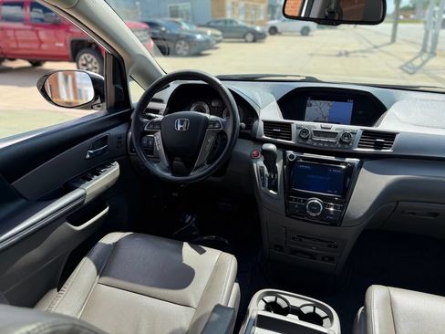Used 2017 Honda Odyssey Touring image 15