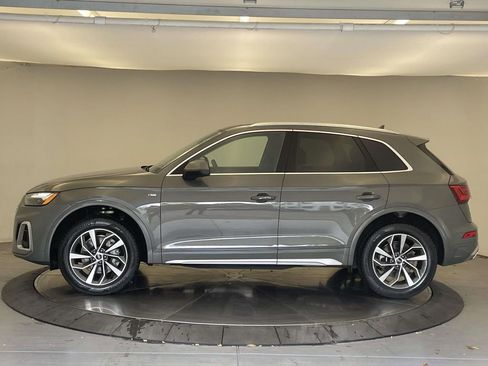 Certified 2024 Audi Q5 2.0T Premium Plus w/ Premium Plus Package image 2