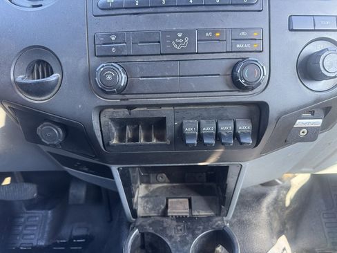 Used 2016 Ford F350 XL w/ Trailer Tow Package image 10