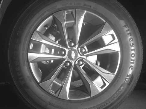 Used 2025 Chevrolet Equinox LT FWD image 12