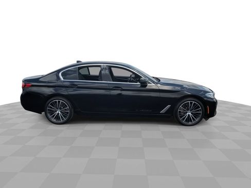 Used 2023 BMW 530i w/ Premium Package RWD image 9