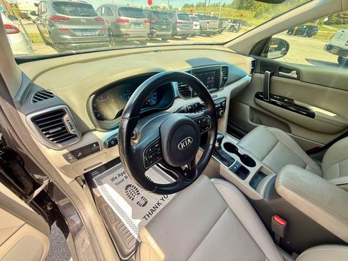 Used 2018 Kia Sportage EX w/ EX Premium Package FWD image 24