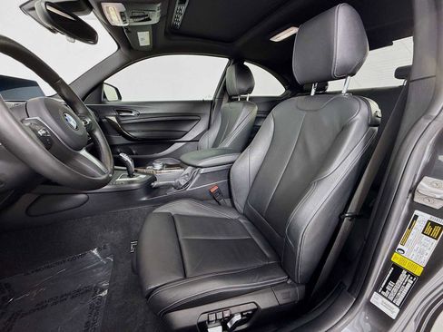 Used 2021 BMW 230i Coupe w/ M Sport Package image 5