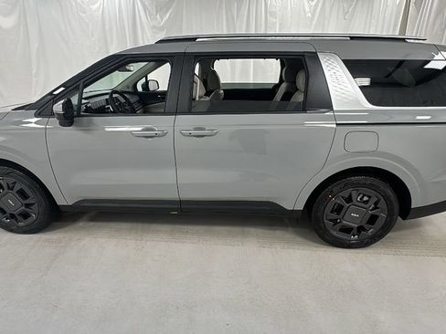 New 2026 Kia Carnival EX FWD image 6