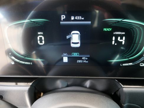 Certified 2023 Kia Niro EX Touring image 21