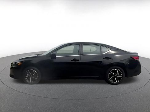 Used 2025 Nissan Sentra SV FWD image 9