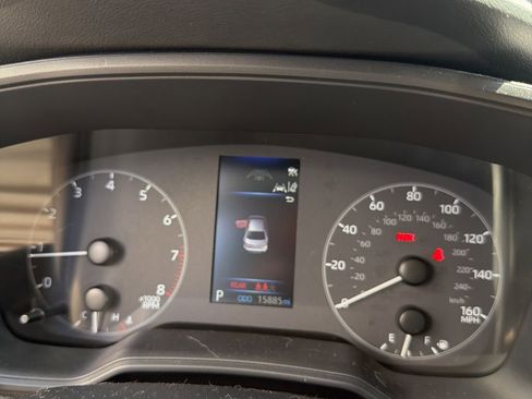 Used 2024 Toyota Corolla LE FWD image 10