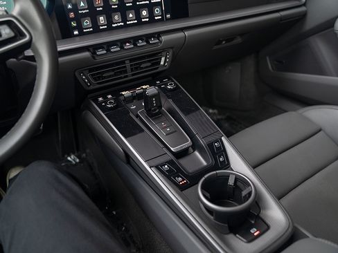 Certified 2022 Porsche 911 Carrera image 12