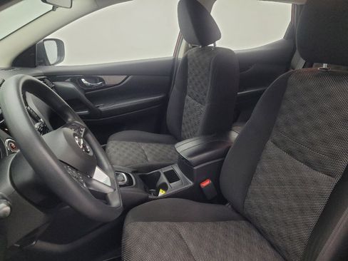 Used 2020 Nissan Rogue Sport SV FWD image 17