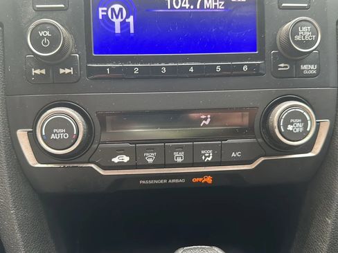 Used 2019 Honda Civic LX image 35