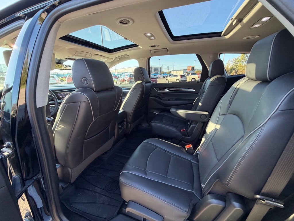 Used 2020 Buick Enclave Avenir AWD/4WD image 10