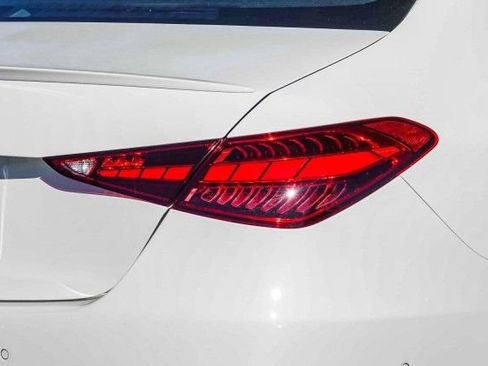 Used 2024 Mercedes-Benz C 300 Sedan image 9