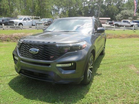 Used 2020 Ford Explorer ST w/ Premium Technology Package AWD/4WD image 2