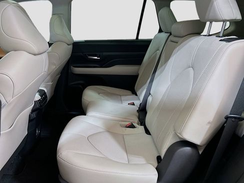 New 2026 Toyota Grand Highlander Limited image 24