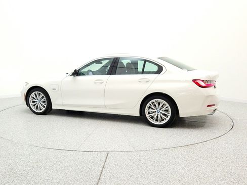 Used 2023 BMW 330e w/ Convenience Package RWD image 8