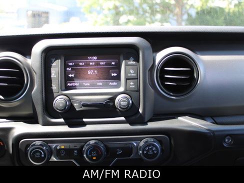 Used 2021 Jeep Wrangler Unlimited Sport AWD/4WD image 17