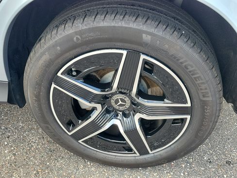 Certified 2026 Mercedes-Benz GLC 300 image 5