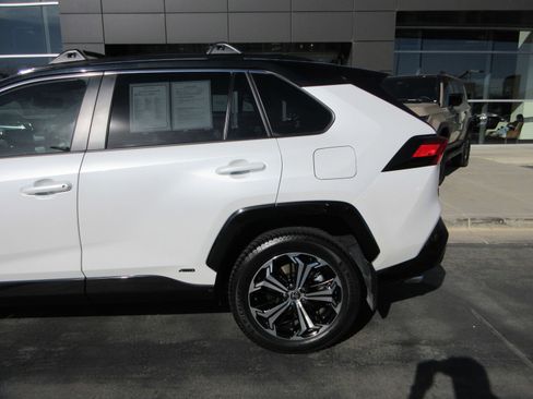 Used 2023 Toyota RAV4 XSE w/ Weather Package image 5