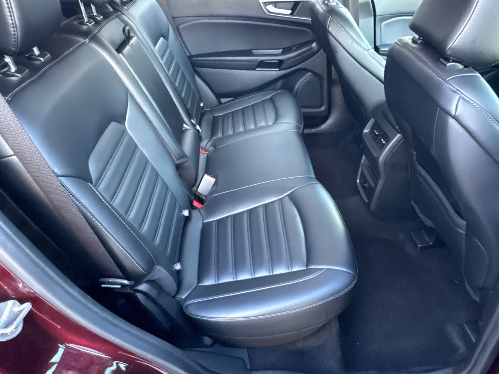 Used 2024 Ford Edge SEL AWD/4WD image 17