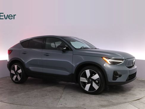 Used 2023 Volvo C40 P8 Recharge Ultimate AWD/4WD image 14