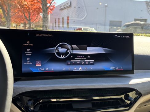 Certified 2026 BMW 430i xDrive Coupe w/ Premium Package image 29